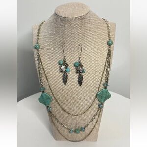 Boho Style Silver Tone Necklace Earring Set Turquoise Color Beads Feather Charms